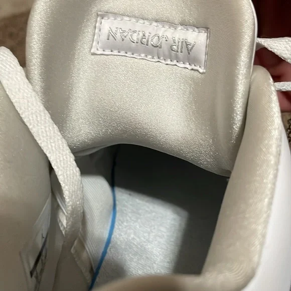 Jordan 4 Pure money